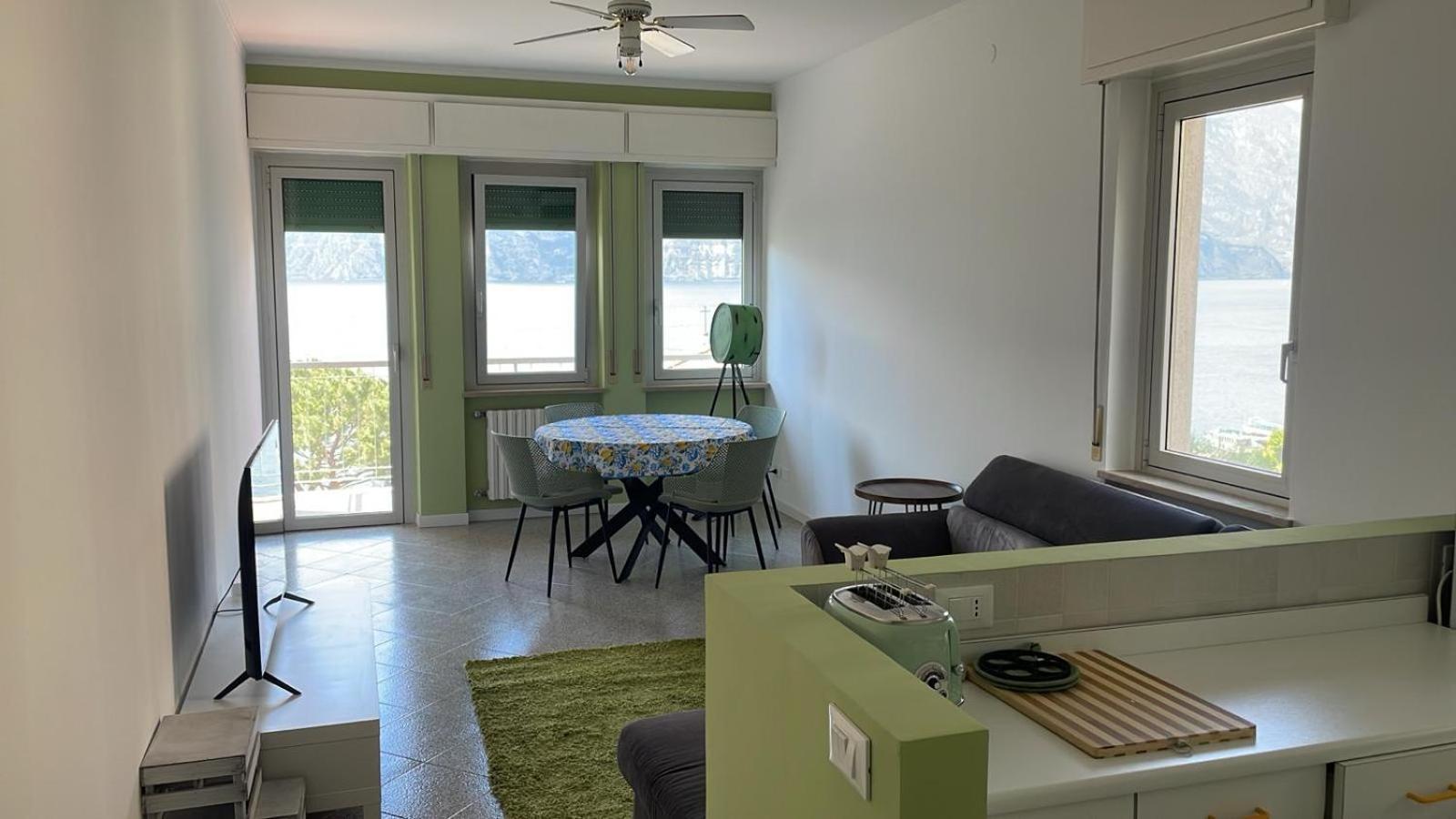 Lalla House Малчезине Екстериор снимка
